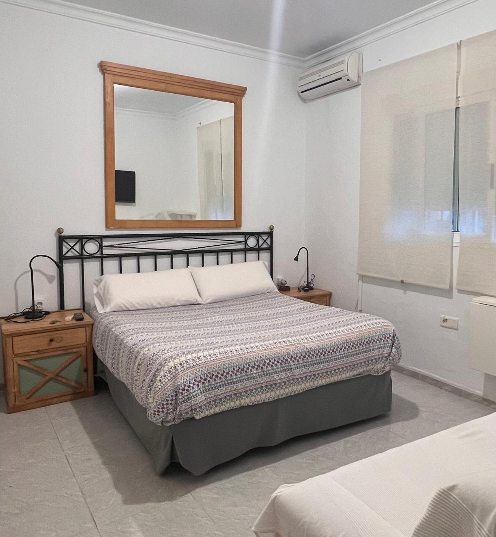 Hostal Playa Hidalgo ロタ エクステリア 写真